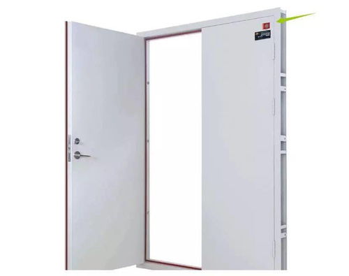 3.15在行動(dòng) 雙橋消防志愿者為出租房送上消防“安全鎖”——鋼質(zhì)內(nèi)室門系列產(chǎn)品守護(hù)居民安全